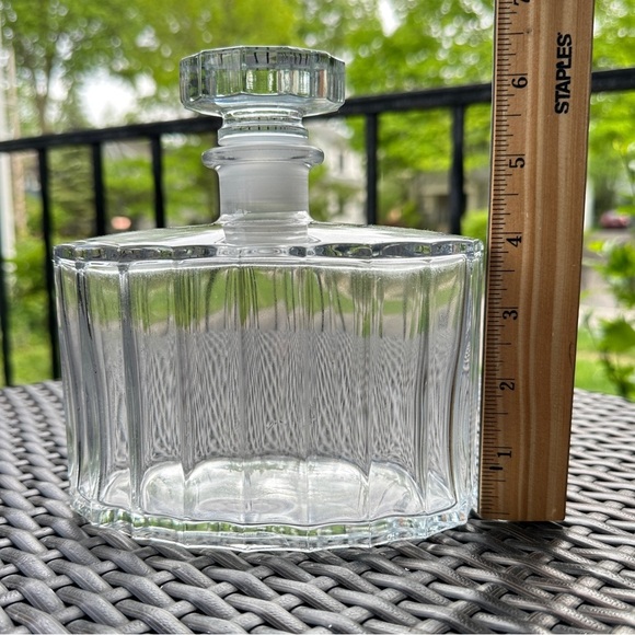 Luigi Bormioli Light and Music Glass Crystal Decanter - Picture 16 of 16